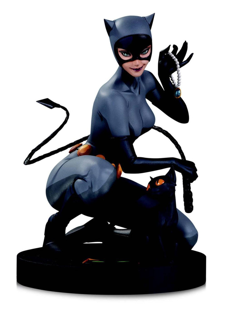 DC Designer Series Statue Catwoman by Stanley Artgerm Lau 19 cm ANIMATEK